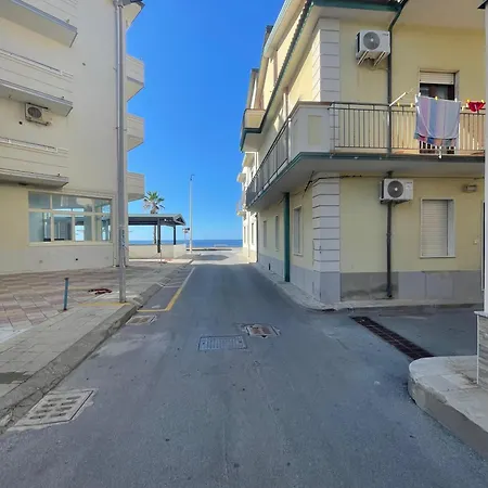 Гостевой дом Cortile San Luigi 3*